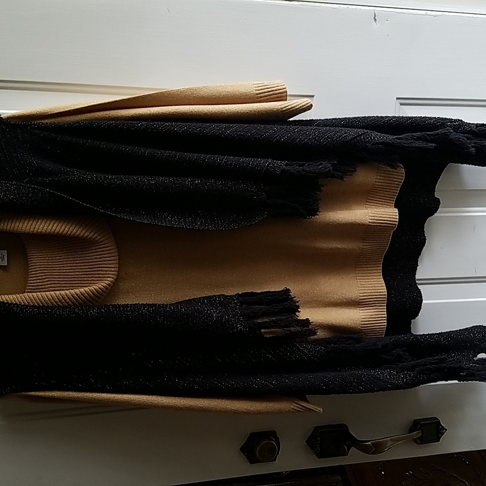 Avenue, Black Chunkie Cardigan with gold Thread shimmers, sweater, Sz 14/16 - Picture 5 of 11